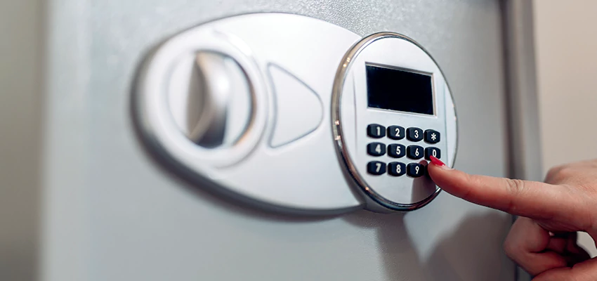 Jewelry Safe Cracking in Ukiah, California