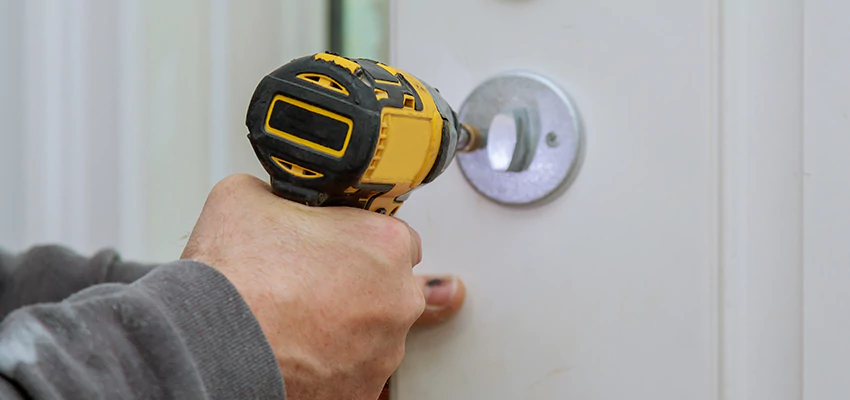 Street Locksmith For Smart Lock Repair in Ukiah, CA